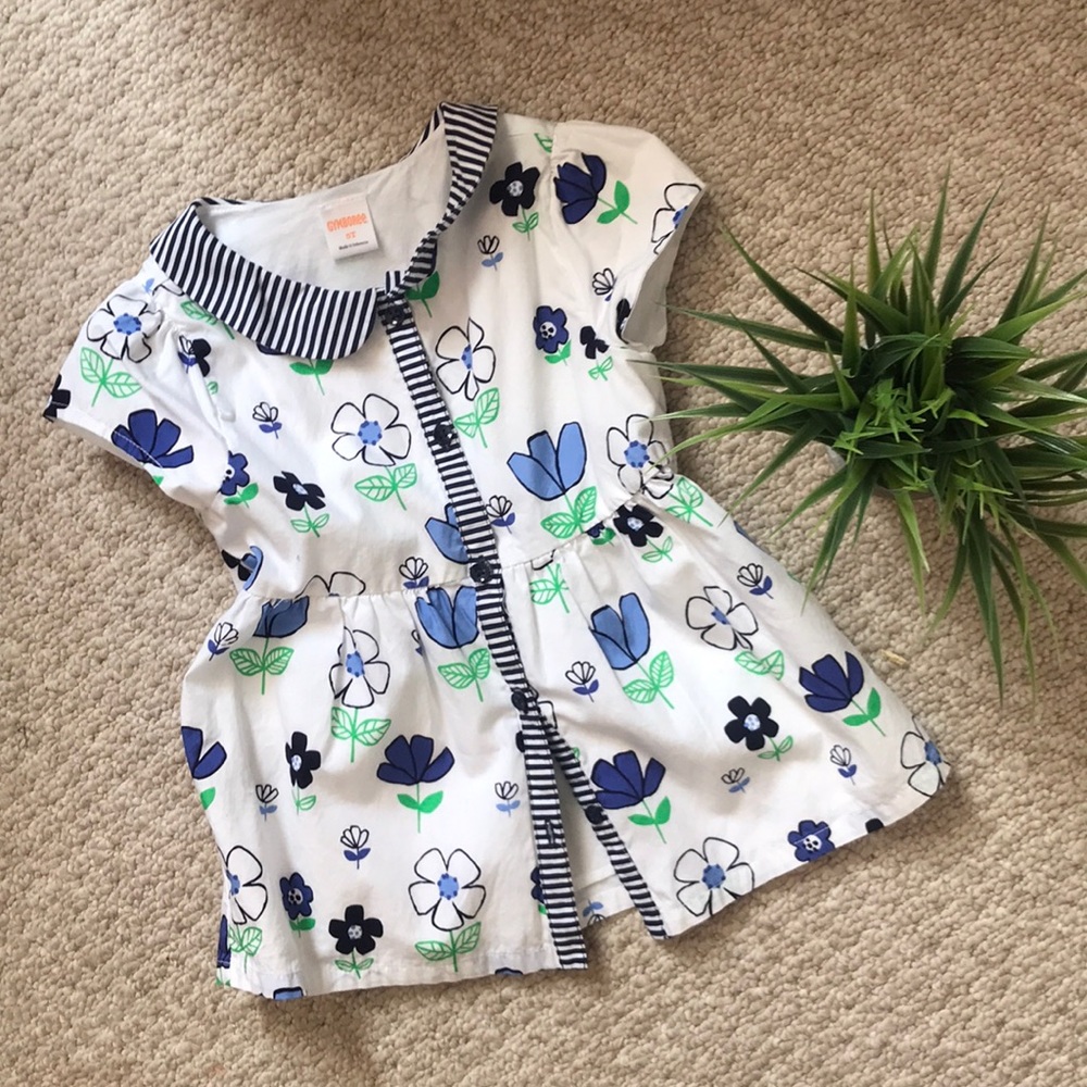fun flowery shirt! 💐